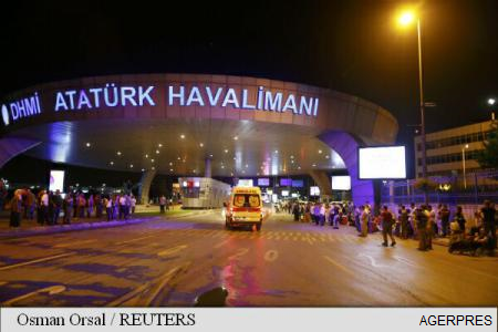 ATENTATE-Turcia-foto-video-28-de-morți-60-de-răniți-în-atentatul-sinucigaș-de-la-aeroportul-internațional-Atatürk-trei-atacatori-guvernator-2