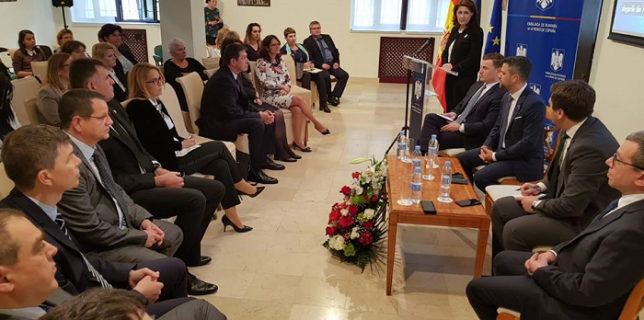 Ambasada României în Spania Prima ediţie a Forumului Asociaţiilor Româneşti din Spania