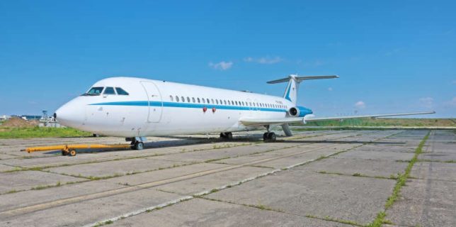 Avioanele prezidenţiale folosite de Ceauşescu şi Iliescu, adjudecate la licitaţie