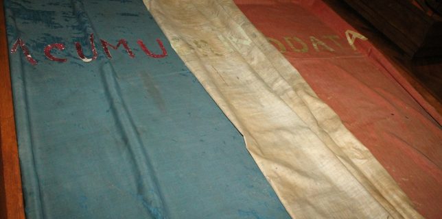 Bistriţa-Năsăud – Steag purtat la Alba Iulia şi documente ale Unirii, expuse la Bistriţa cu ocazia Centenarului