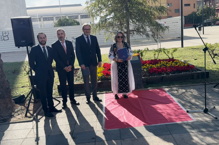 Bradul-simbol-al-convietuirii-romano-spaniole-sarbatorit-la-Castellon-de-la-Plana