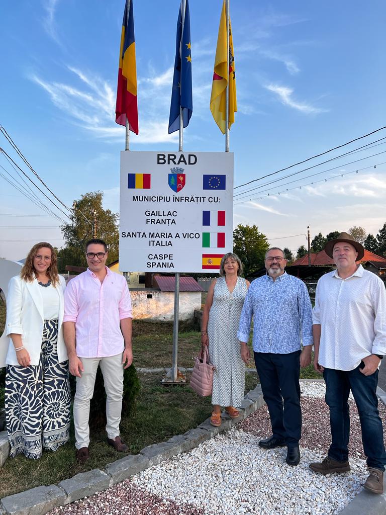 Caspe ratifica su compromiso de Hermanamiento con Brad (Rumanía) 1
