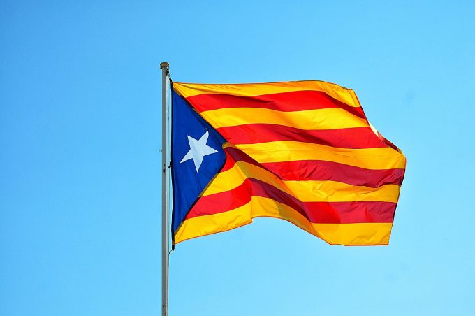 Catalonia – Sesiunea de învestire, amânată, dar Carles Puigdemont rămâne candidat