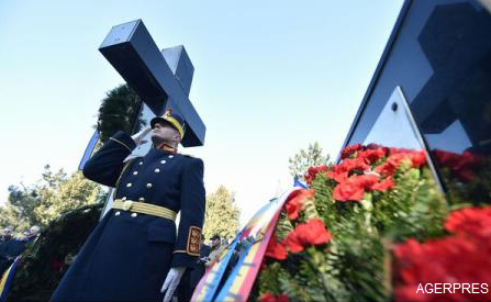 Ceremonie-la-Cimitirul-Eroilor-Revoluției-în-memoria-celor-căzuți-în-Revoluția-din-decembrie-1989