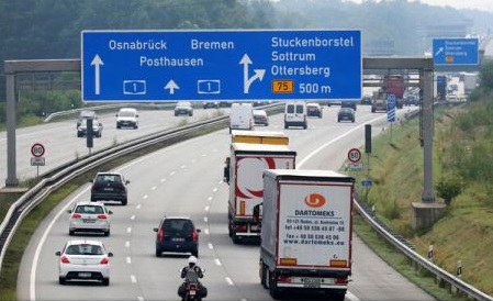 Comisia Europeană, pregătită să medieze între Austria și Germania în cazul taxei de drum percepută șoferilor străini