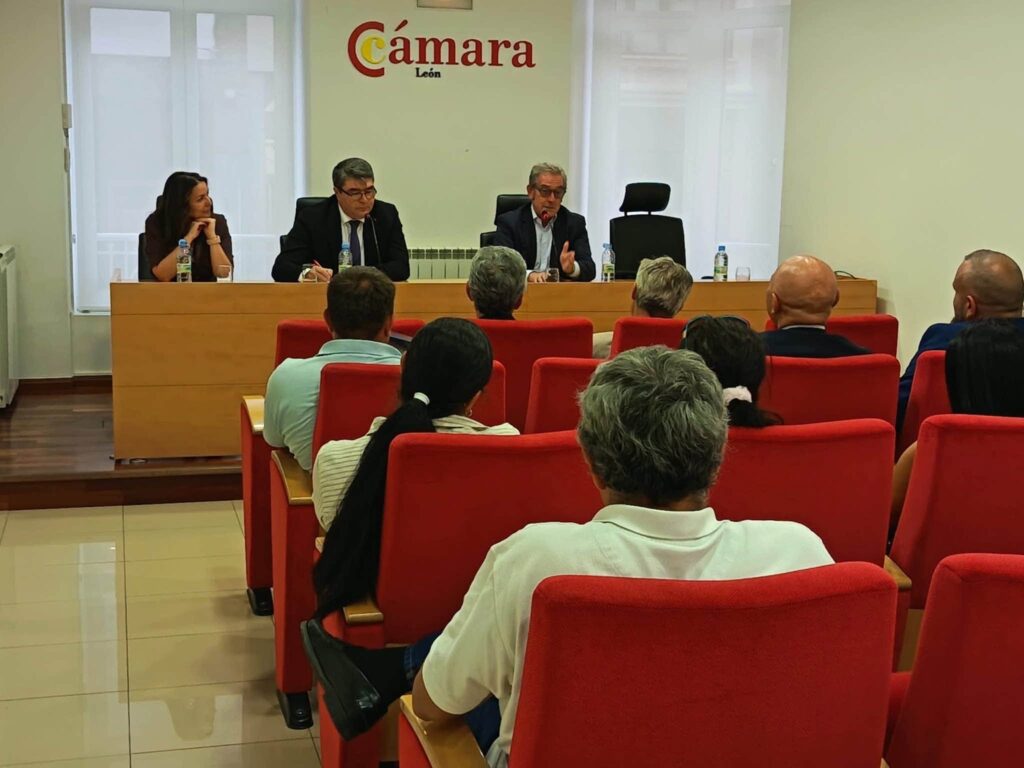 Consulatul General al României la Madrid a facilitat prima întâlnire de lucru dintre conducerea Camerei de Comerț, Industrie și Servicii din León și antreprenorii români