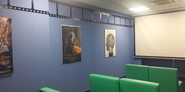 Copiii internați la Spitalul Universitar din Torrejón se pot bucura de o sală de cinematograf