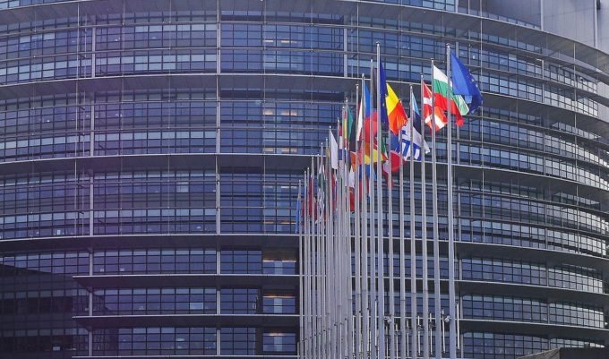 Europarlamentarii din România cer acţiuni pentru o mai bună reprezentare a românilor în conducerile instituţiilor UE