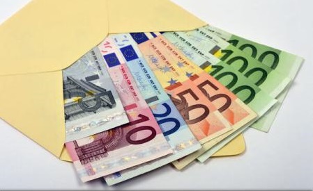 FPTR – Românii au cheltuit de Paște peste șapte milioane de euro