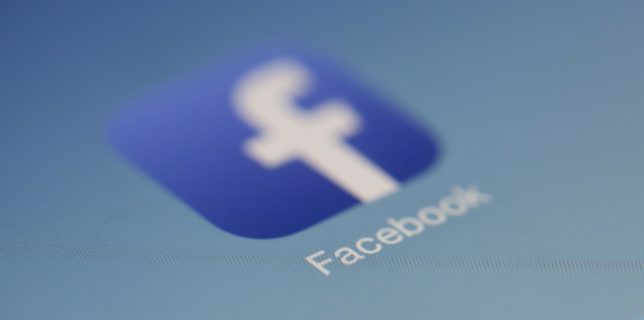 Facebook a închis peste 250 de conturi false care vizau influenţarea alegerilor din diverse ţări