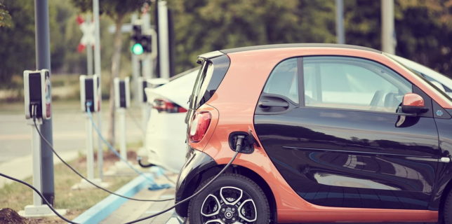 Germania îşi va atinge luna aceasta obiectivul de un milion de automobile electrice pe şosele