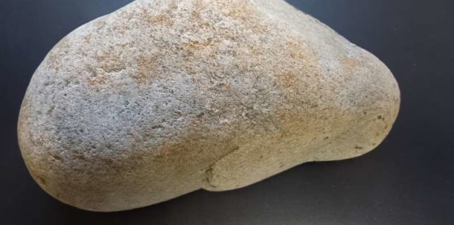 Hunedoara: Un bulgăre de granit din Retezat, vechi de 300 de milioane ani, expus în Luxemburg