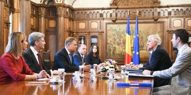 Iohannis i-a transmis lui Barnier că România susţine o cooperare strânsă a UE cu Marea Britanie după Brexit