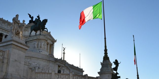 Italia impune obligativitatea paşaportului sanitar pentru toate categoriile de angajaţi