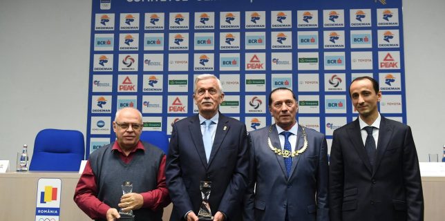 Ivan Patzaichin a primit Colanul de Aur, cea mai înaltă distincţie a Comitetului Olimpic şi Sportiv Român