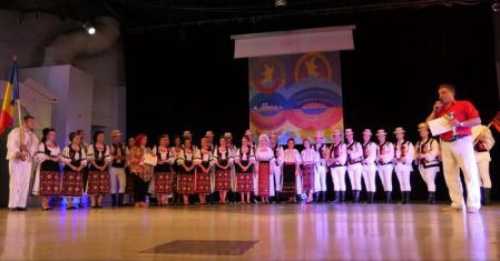 Junii Sibiului au câștigat Marele Premiu al Festivalului Morning Star din Bulgaria, cu un obicei de nuntă