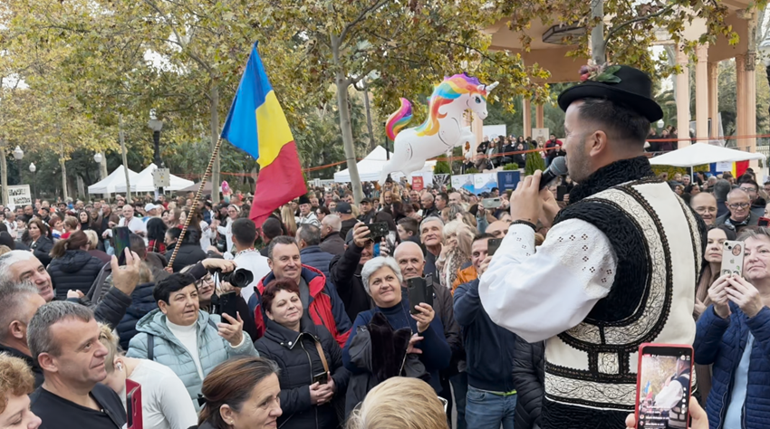 Mii-de-romani-au-sarbatorit-la-Castellon-de-la-Plana-la-cel-mai-mare-festival-dedicat-Zilei-Nationale-a-Romaniei-1