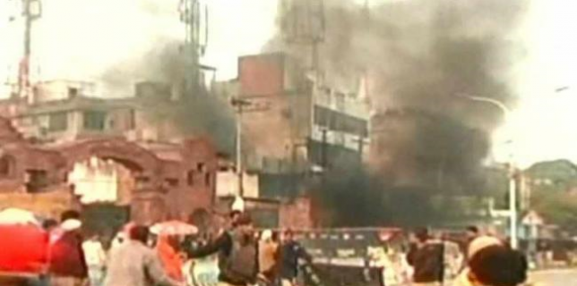Pakistan-Operațiuni-anti-teroriste-după-atentatul-de-la-Lahore-soldat-cu-peste-70-de-morți-între-care-29-de-copii