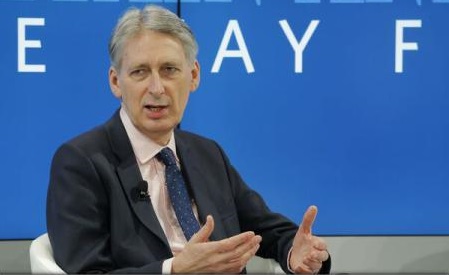 Philip Hammond – Marea Britanie va respecta obligațiile care îi revin conform tratatelor UE