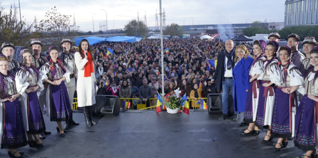 Românii din Spania au sărbătorit, după 3 ani, la marele Festival Tezaur Românesc în Torrejón-1