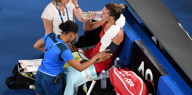 Simona Halep fue hospitalizada por deshidratación tras perder la final de Melbourne