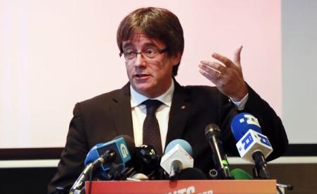 Spania – Principalele două partide separatiste catalane au convenit asupra unei coaliţii conduse de Puigdemont