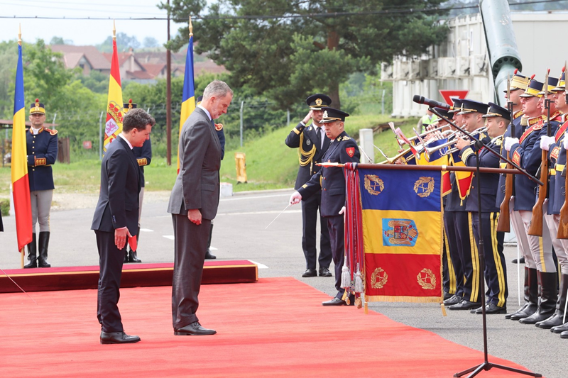 Su Majestad el Rey realiza una visita a los contingentes de militares españoles desplegados en Rumanía y Eslovaquia (2)