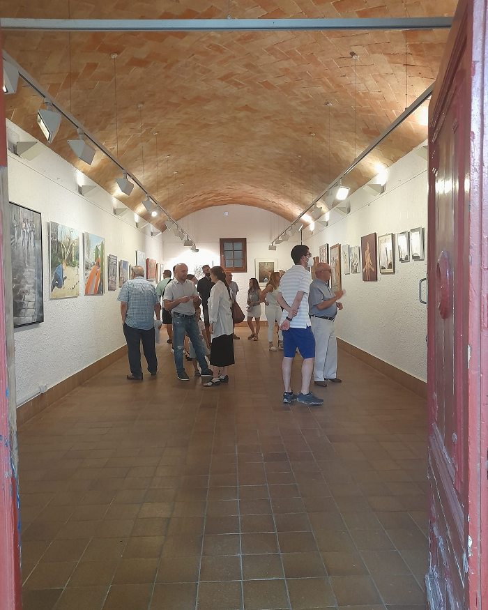 Un pictor român, Samuel Moise expune două tablouri la o expoziție din Esplugues de Llobregat-2