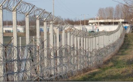 Ungaria a finalizat linia a doua a gardului la frontiera cu Serbia, anunță Orban