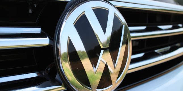 Volkswagen va primi despăgubiri în valoare de 288 milioane de euro de la foştii directori pentru scandalul Dieselgate