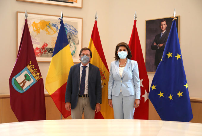 Întrevederea ambasadorului României în Regatul Spaniei cu primarul Madridului